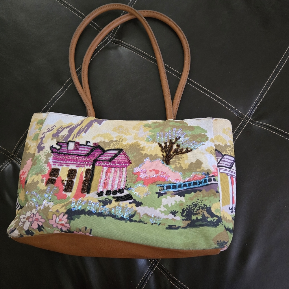 Bueno colonial house art purse